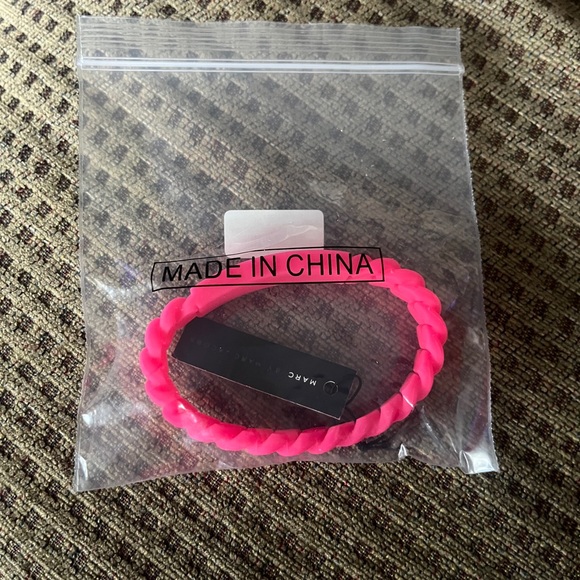 NWT Marc Jacobs hot Pink Braided Bracelet - Picture 1 of 3